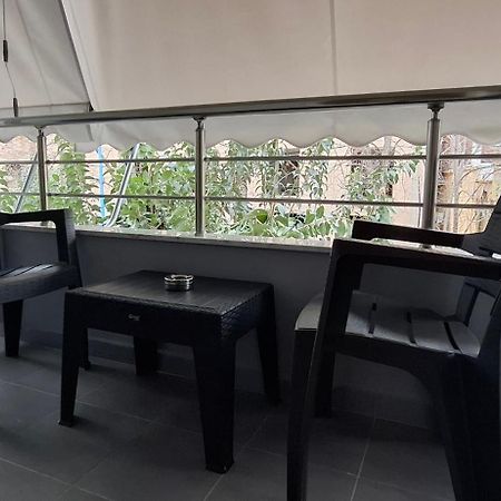 Beni 'S Apartments Sarandë エクステリア 写真