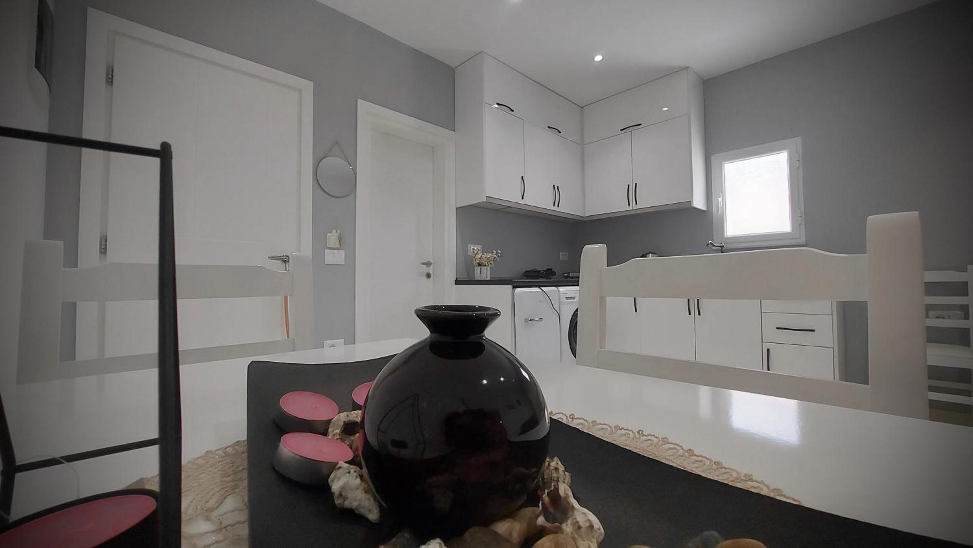 Beni 'S Apartments Sarandë エクステリア 写真