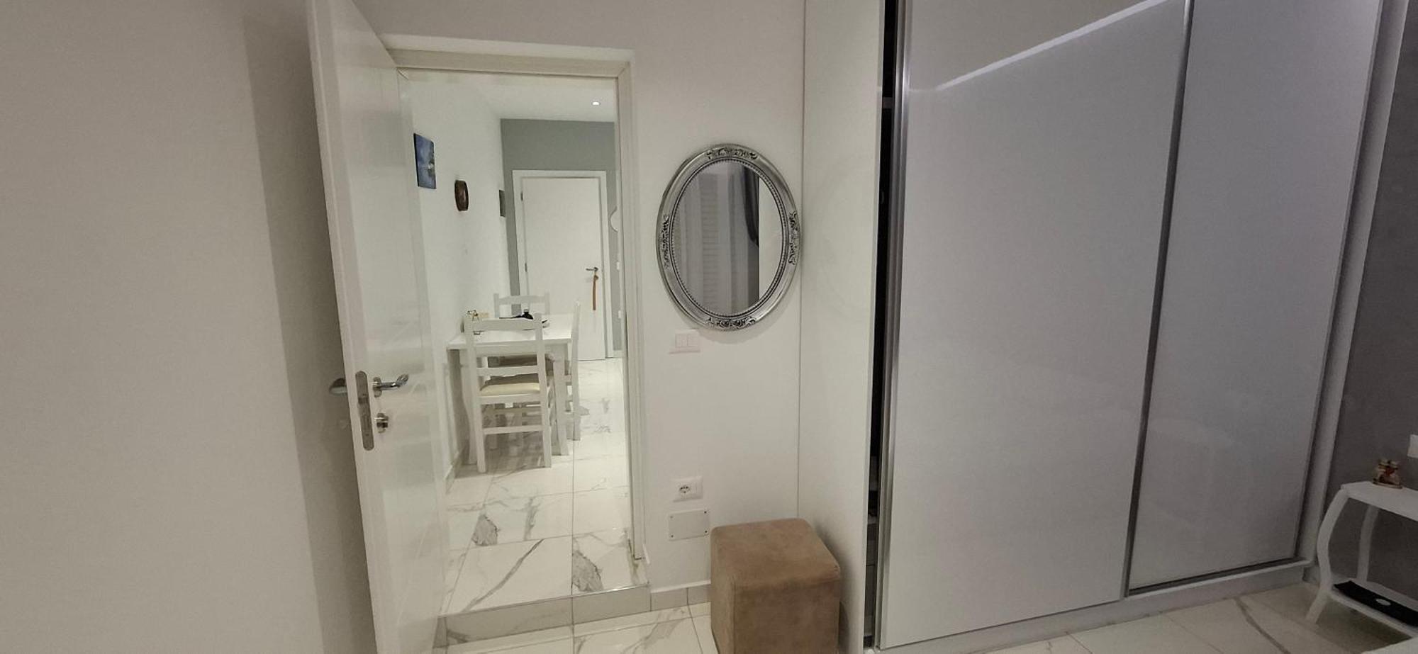 Beni 'S Apartments Sarandë エクステリア 写真